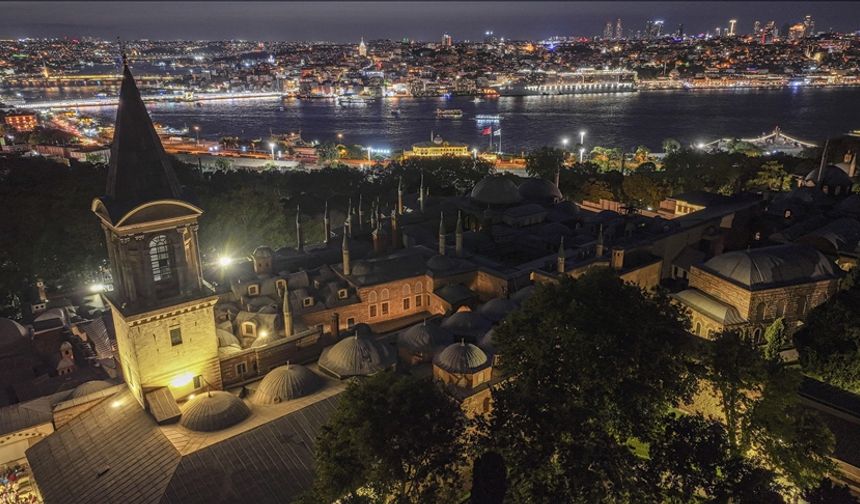 Topkapı Sarayı'nda gece turları yarın sona eriyor