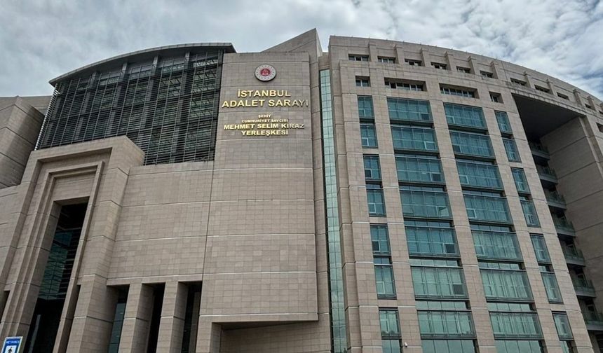 Rüşvet operasyonunda gözaltına alınan Uşak Belediye Başkanı ile 8 şüpheli tutuklandı