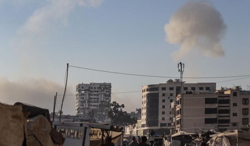 Katil İsrail ateşkese rağmen Gazze'de hava ve topçu saldırıları düzenledi