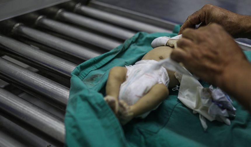 Gazze'de soğuktan bir bebek daha hayatını kaybetti