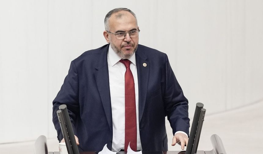 Necmettin Çalışkan: Bugün sağlıkta ülkemiz ilaç tekellerinin insafına, özel hastane baronlarının eline kalmış durumda