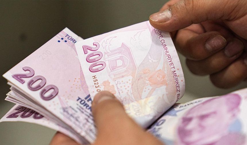 Yeni asgari ücret için takvim işliyor