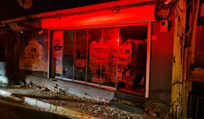 Sarıyer'de kolonlarında çatlak oluşan bina boşaltıldı