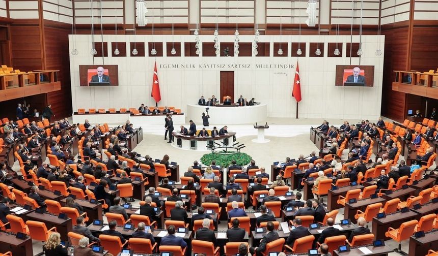 TBMM Başkanlığı'na, aralarında Özgür Özel'in de yer aldığı dört milletvekiline ait dokunulmazlık dosyaları sevk edildi