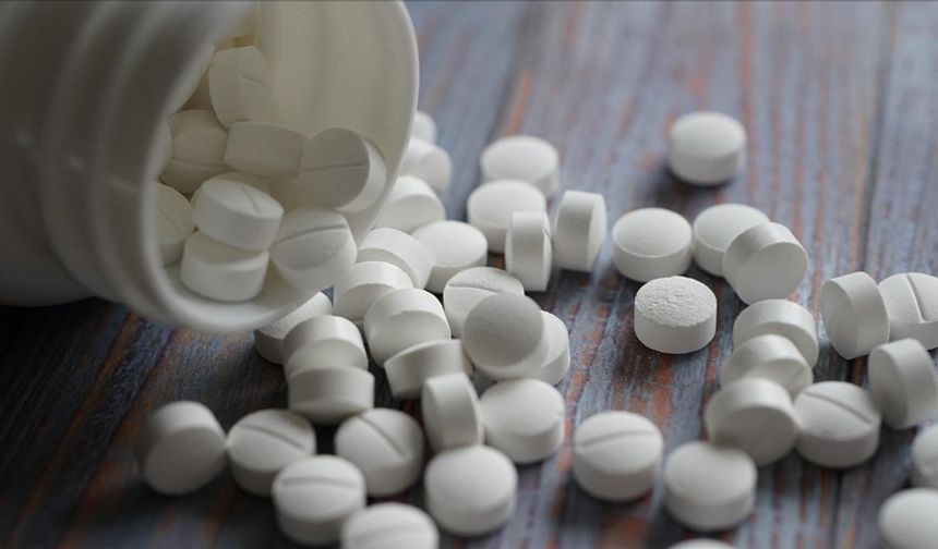 Beşeri tıbbi ürünlerin fiyatlandırılmasında esas alınan Euro kuruna zam: İlaç fiyatlarına nasıl yansıyacak?