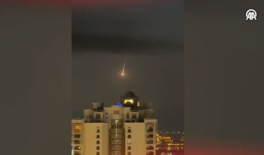 BAE'nin Dubai kenti hava sahasında İran füzeleri görüntülendi