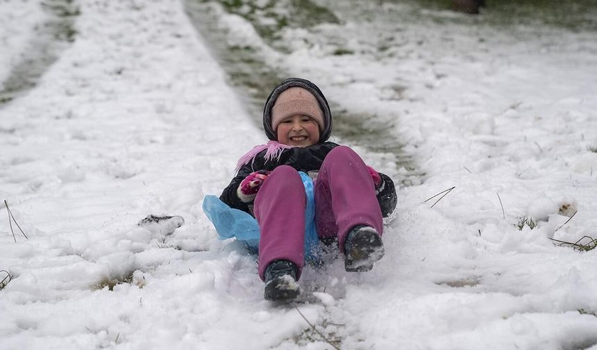 2 ilde okullara "kar" molası