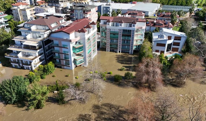 Su baskısı nedeniyle Dim Barajı'nın çevresindeki evler boşaltıldı