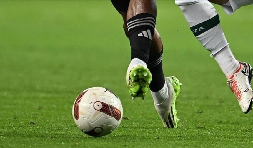 Türkiye'de futbol kültürsüz, seyircisi sabırsız mı?