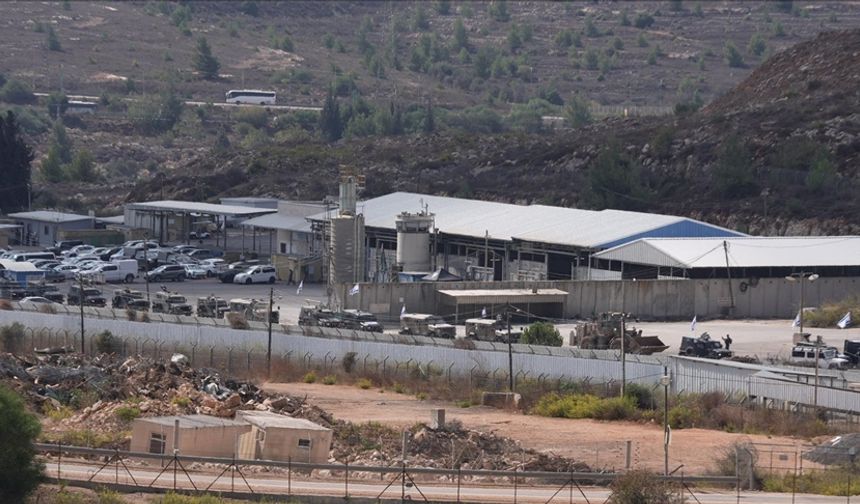 İsra*l'in Ofer Cezaevi yönetimi, Filistinli tutuklulara sahur ile iftar vakitlerini bildirmiyor