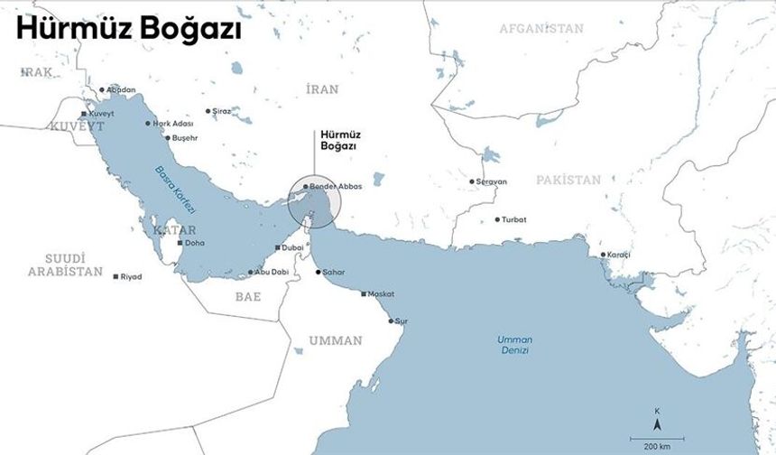 Hürmüz Boğazı'nda bazı gemilerin U dönüşü yaptığı görüldü