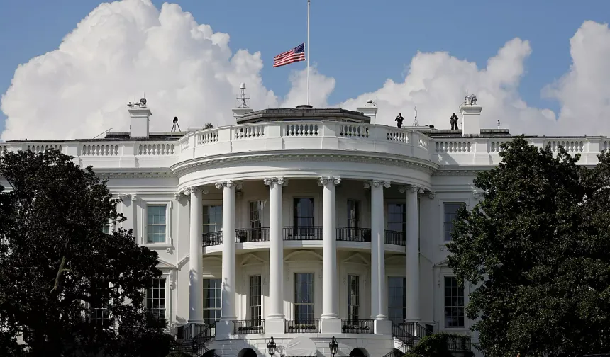 Beyaz Saray: Trump, halen NATO müttefiklerinin Hürmüz Boğazı konusunda adım atmasını bekliyor