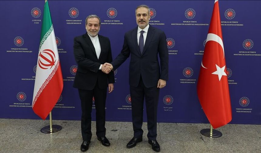 Dışişleri Bakanı Fidan, İranlı mevkidaşı Erakçi ile telefonda savaşın gidişatını görüştü