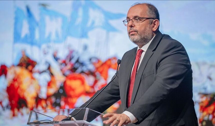 MSÜ Rektörü Erhan Afyoncu'dan hakkındaki iddialara ilişkin açıklama