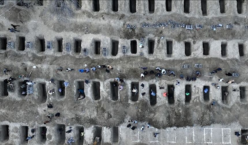 İran'da kan donduran katliam belgelendi: ABD, 'denenmemiş' yeni füzesini çocuklar üzerinde test etti