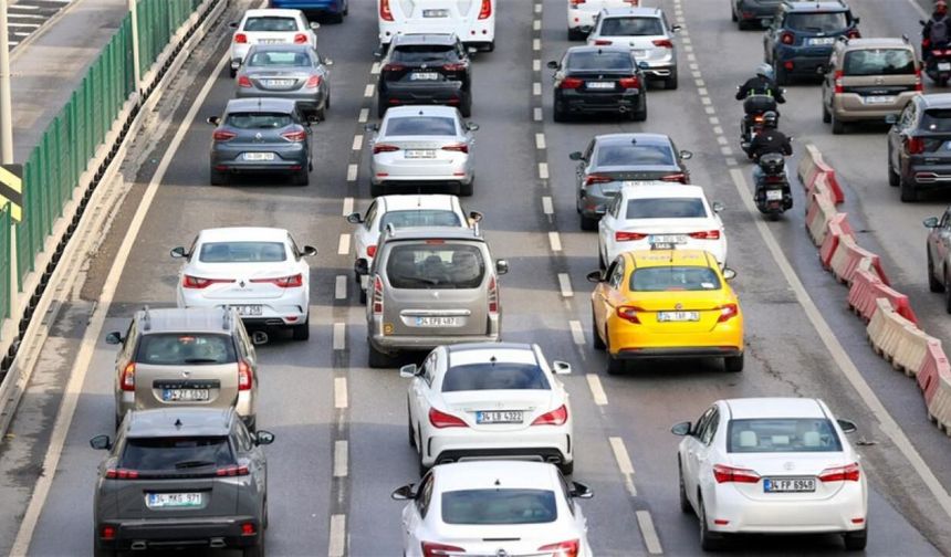 Standart dışı plaka denetimlerinde 1 Nisan'a kadar ceza kesilmeyecek