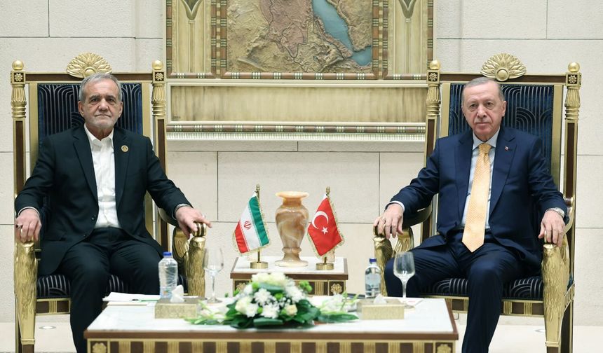 Cumhurbaşkanı Erdoğan, İran Cumhurbaşkanı Pezeşkiyan ile telefonda görüştü