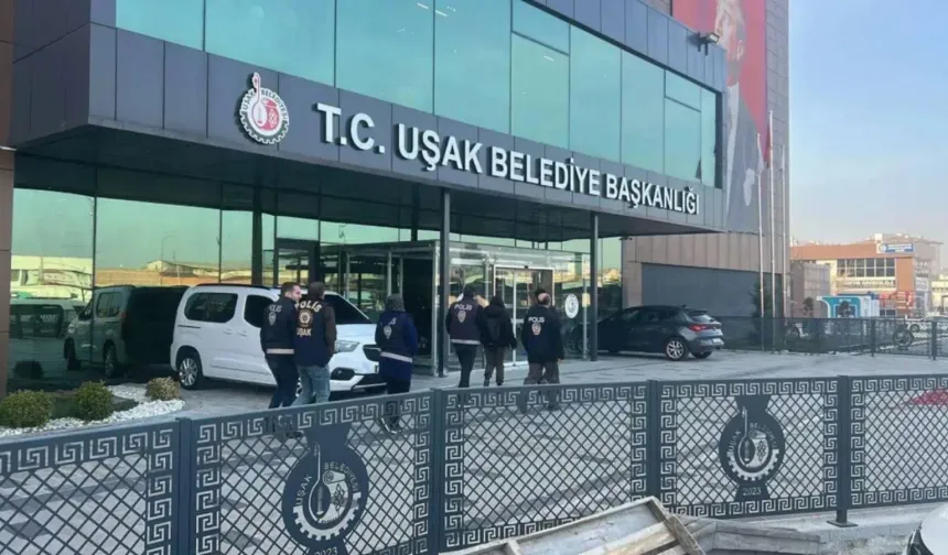Uşak Belediyesi'ne yönelik rüşvet soruşturmasında gözaltına alınan 16 şüpheli tutuklandı