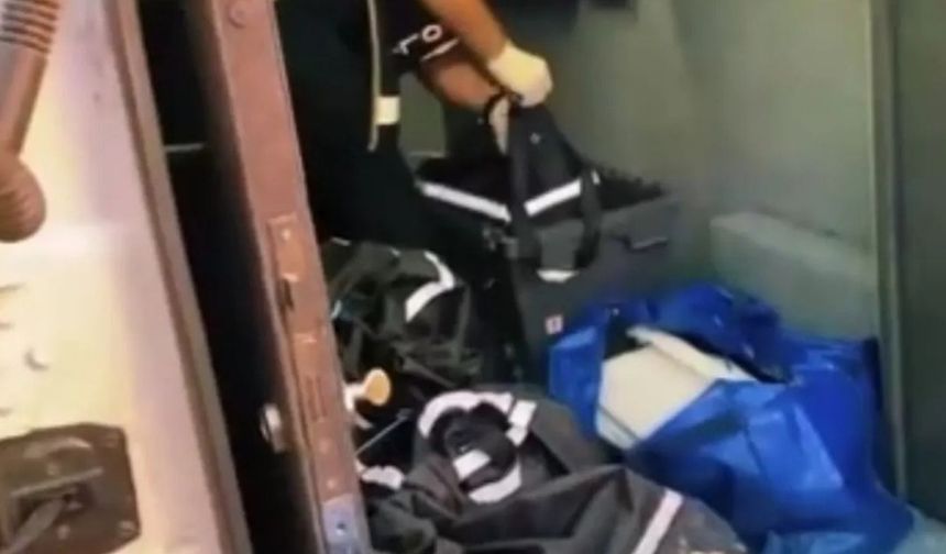 Şırnak'ta 590 milyon lira değerinde kaçak altın ve döviz ele geçirildi