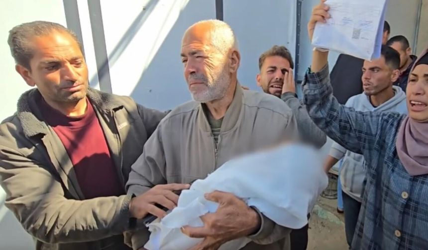 Gazze'de İsrail'in 1000. gününe girecek soykırımında öldürülen çocuk sayısı 21 bin 500'ü aştı