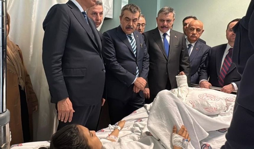 Kahramanmaraş’taki okul saldırısında yaralanan öğrenci o anları anlattı: 'Herkes can havliyle pencereden atladı'