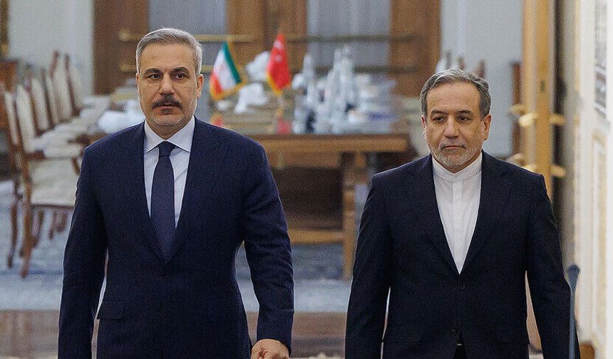 Bakan Hakan Fidan, İran Dışişleri Bakanı Erakçi ile telefonda savaşın gidişatını ve diğer gelişmeleri ele aldı