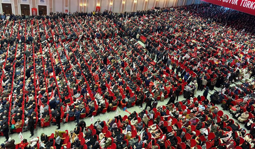 Saadet Partisi'nden gövde gösterisi: 81 il teşkilatı Ankara'da
