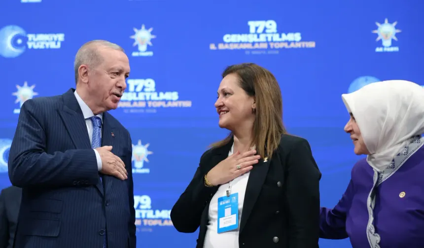 AK Parti'ye katılan Burcu Köksal'dan açıklama