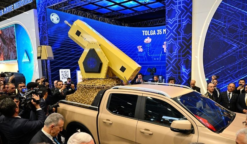 MKE'nin yeni füzesi "ENFAL-17" ilk kez görücüye çıktı