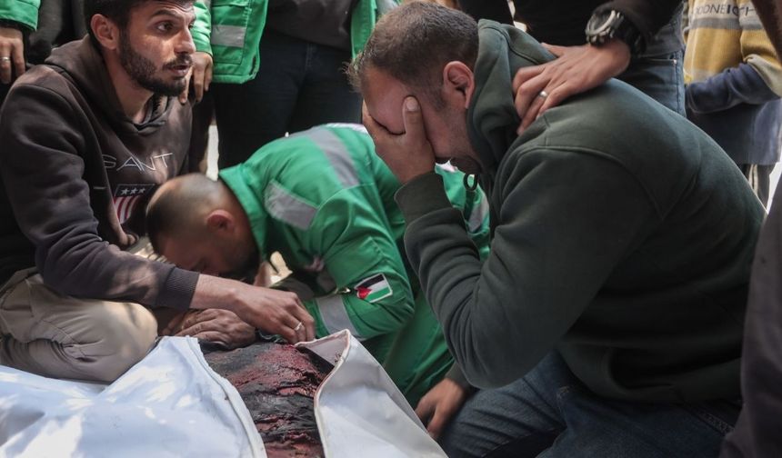 İsra*l'in Gazze'ye saldırılarında can kaybı 72 bin 612'ye yükseldi