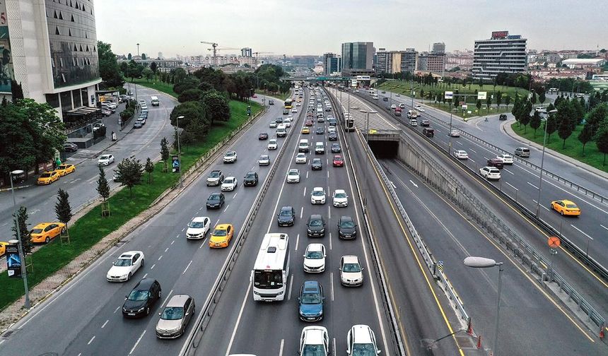 İstanbul'da bugün bazı yollar trafiğe kapanacak
