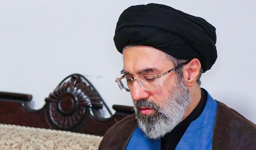 İran lideri Hamaney: "ABD bölgede askeri üsler kuramayacak, İsrail ise son günlerine yaklaşıyor"