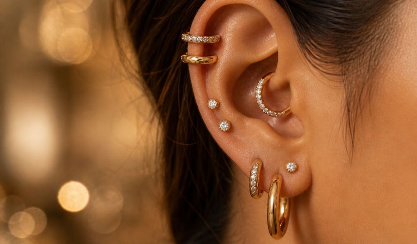 Modern Helix Piercing Estetiği ve Kulak Takıları Rehberi