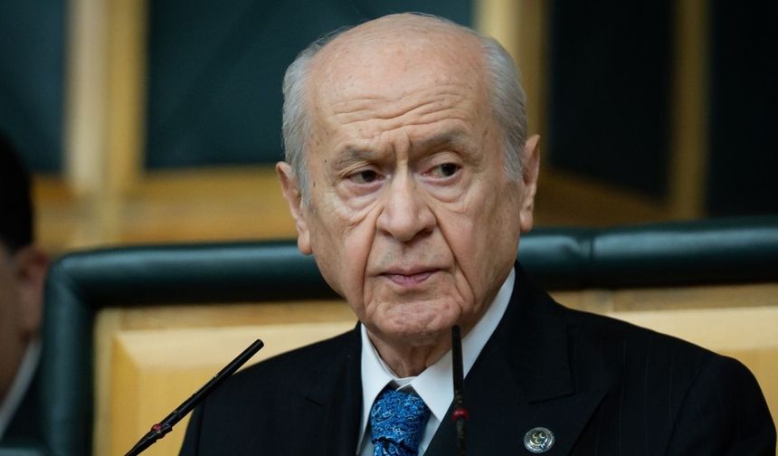 Bahçeli: Özgür Özel, mevki yarışını demokrasi kahramanlığı gibi servis etmekten vazgeçilmelidir