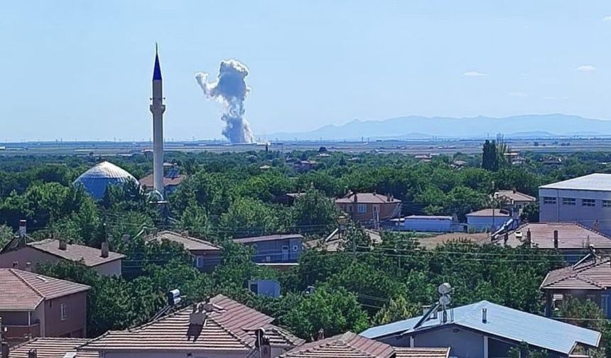 Niğde'de havai fişek fabrikasında patlama
