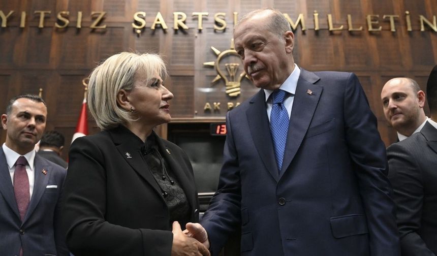 CHP'den istifa eden Nimet Özdemir, AK Parti'ye katıldı