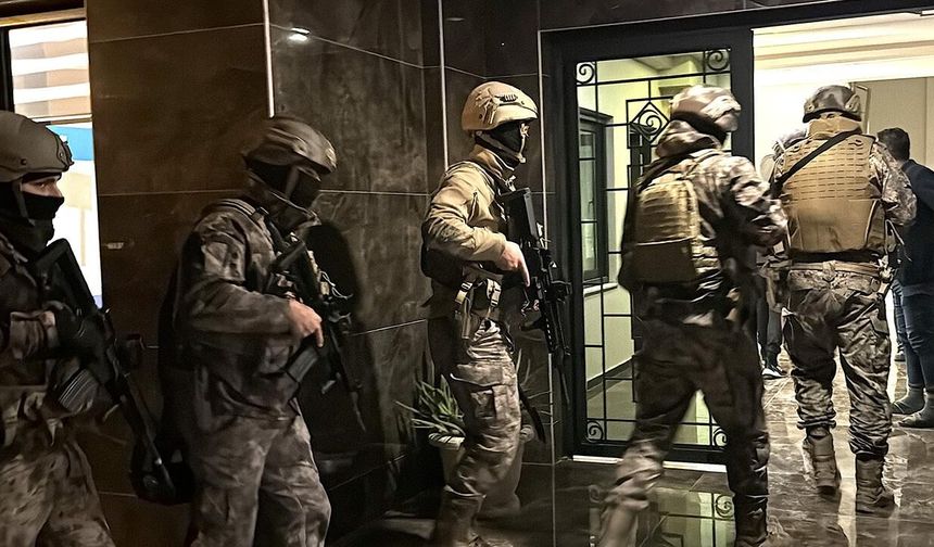 54 ilde 'tetikçi ve suç örgütü övücü' paylaşımlara operasyon