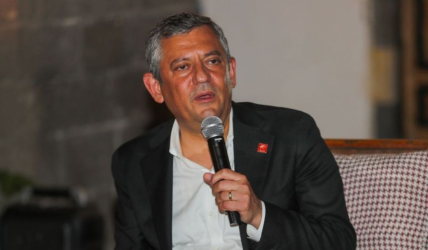 Özgür Özel'den yeni parti sinyali: Yol bulamıyorsak yol açacağız