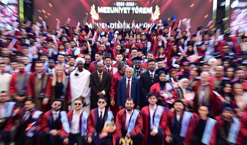 OSTİM Teknik Üniversitesi, Yeni Mezunlarını İş Dünyasına Uğurladı!