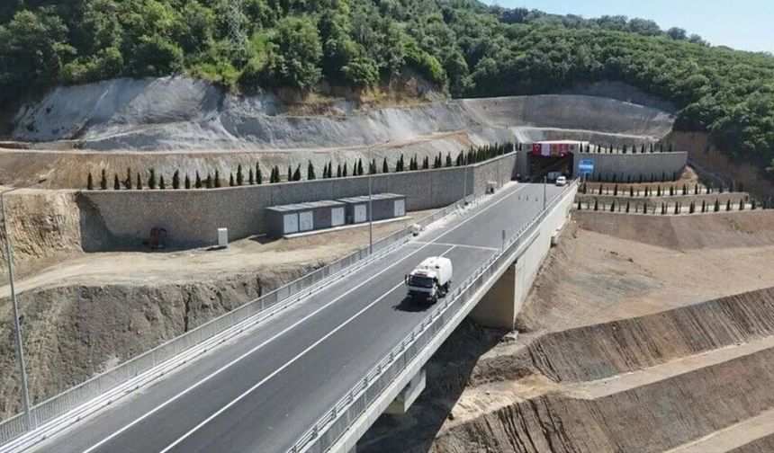 Yalova-Armutlu yolu yarın hizmete açılıyor