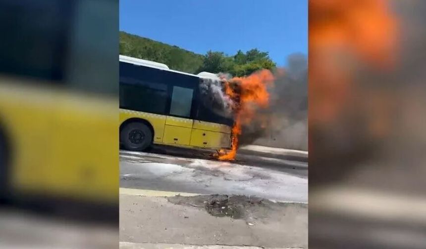 Ataşehir'de seyir halindeki İETT otobüsünde çıkan yangın söndürüldü