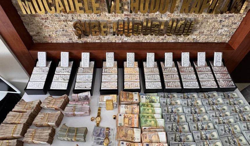 İstanbul'da "kara para aklama" operasyonu: 6 gözaltı