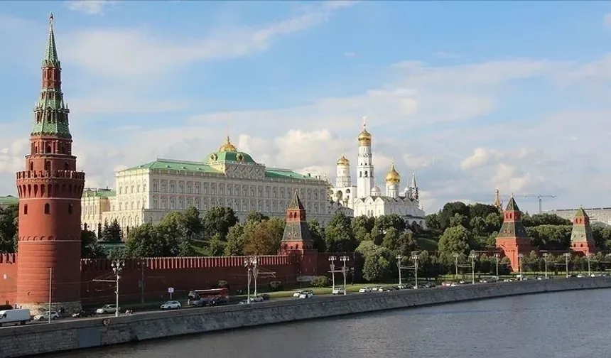 Kremlin'den S-400 açıklaması: Türkiye ile temas halindeyiz