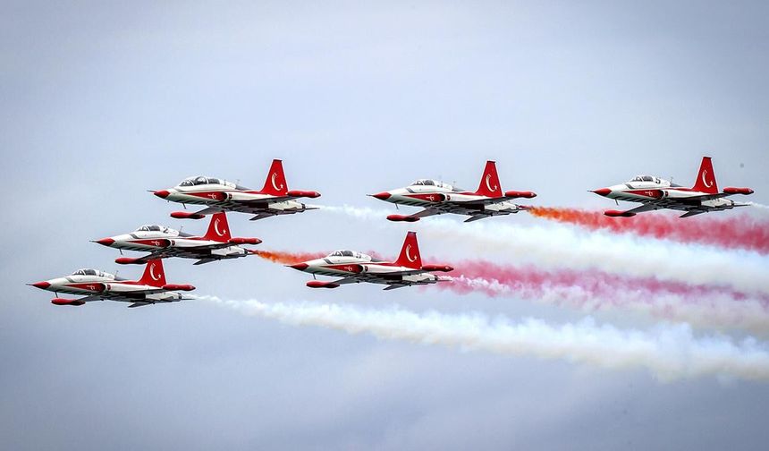 Türk Yıldızları NATO Zirvesi kapsamında Ankara'da gösteri uçuşu yapacak
