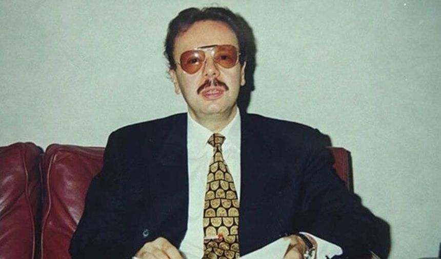Arif Ahmet Denizolgun'un mezarından çıkarılan örnekler yeniden kabrine konuldu