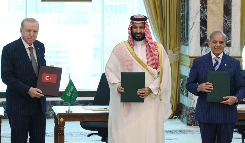 Türkiye, Suudi Arabistan ve Pakistan'dan Mekke Savunma Anlaşması
