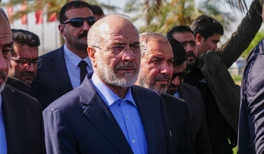 İran Meclis Başkanı Kalibaf'tan, ABD'nin İran'la savaş konusunda "ikilemde" kaldığı yorumu