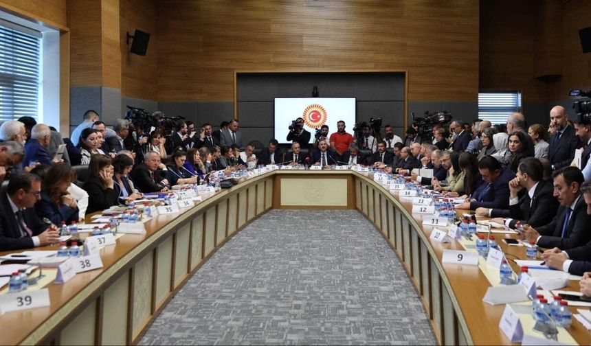Terörsüz Türkiye yasa teklifi Komisyon'dan geçti