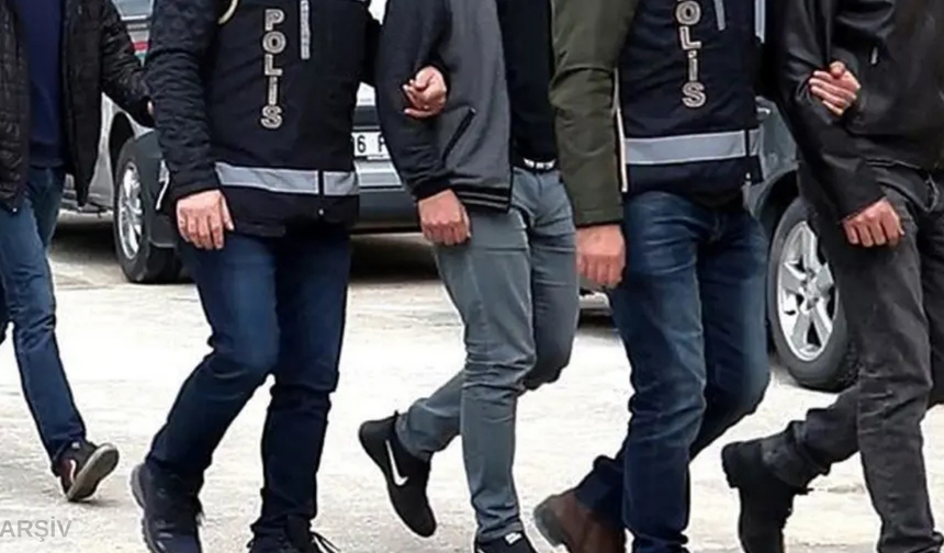 İzmir'deki yolsuzluk soruşturmasında yeni gelişme: Veli Ağbaba'nın ağabeyi dahil iki kişi gözaltında