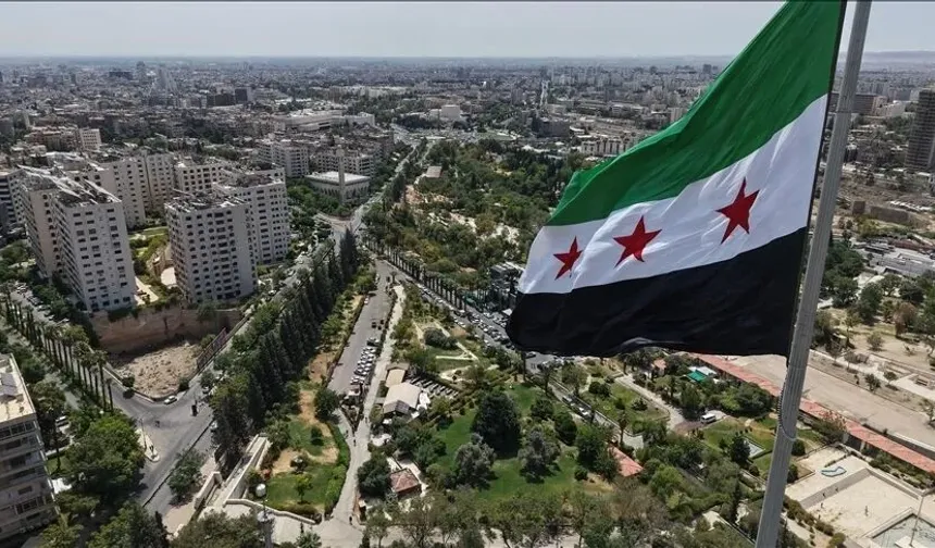 Suriye Cumhurbaşkanlığı Heyeti Sözcüsü: YPG'nin feshedilmesine ilişkin duyuru yakında yapılacak
